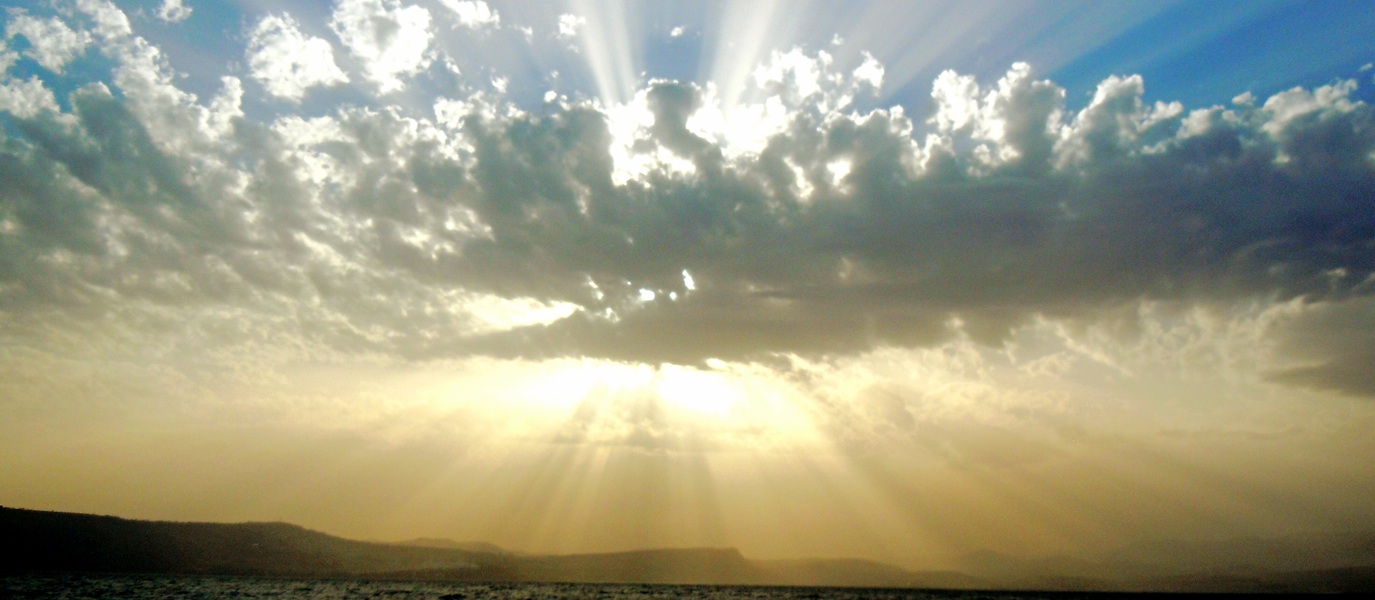 photo-1436228625646-f30c3e8447b0